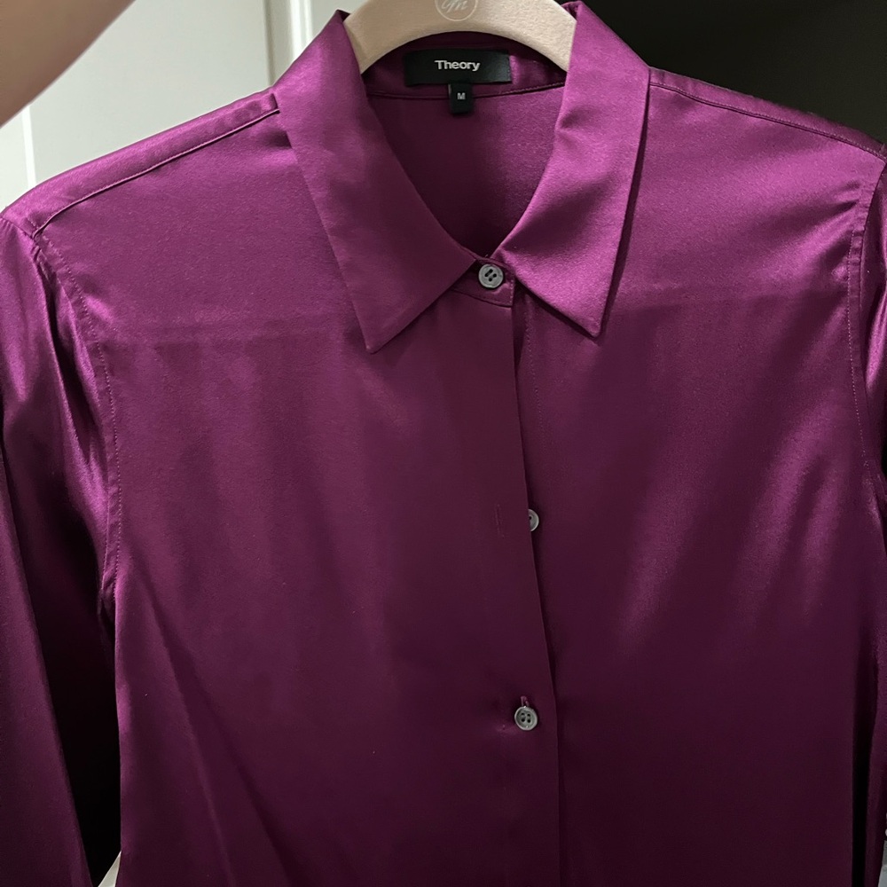 Theory Magenta Stretch Silk Satin Button-Up Shirt